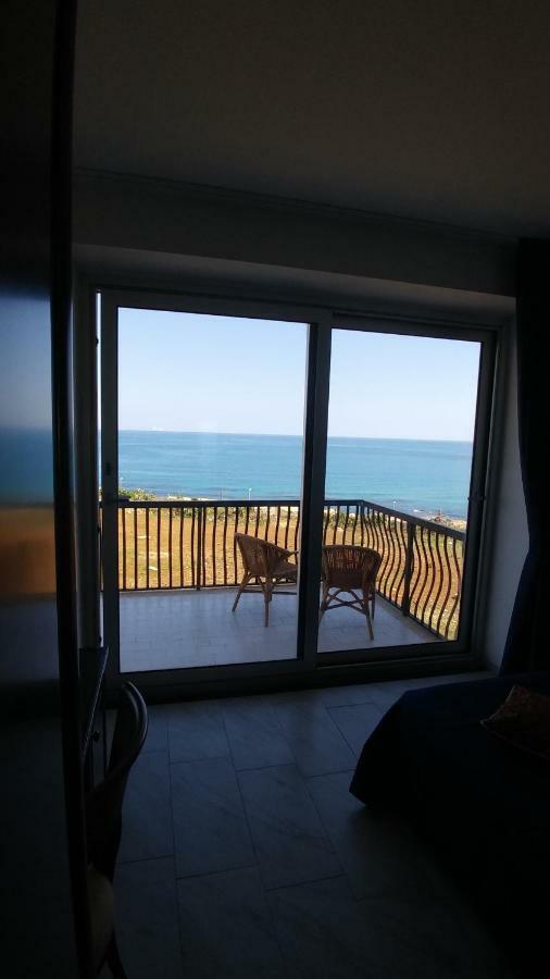 B&B Aquila Reale Portopalo Di Capo Passero Exterior foto